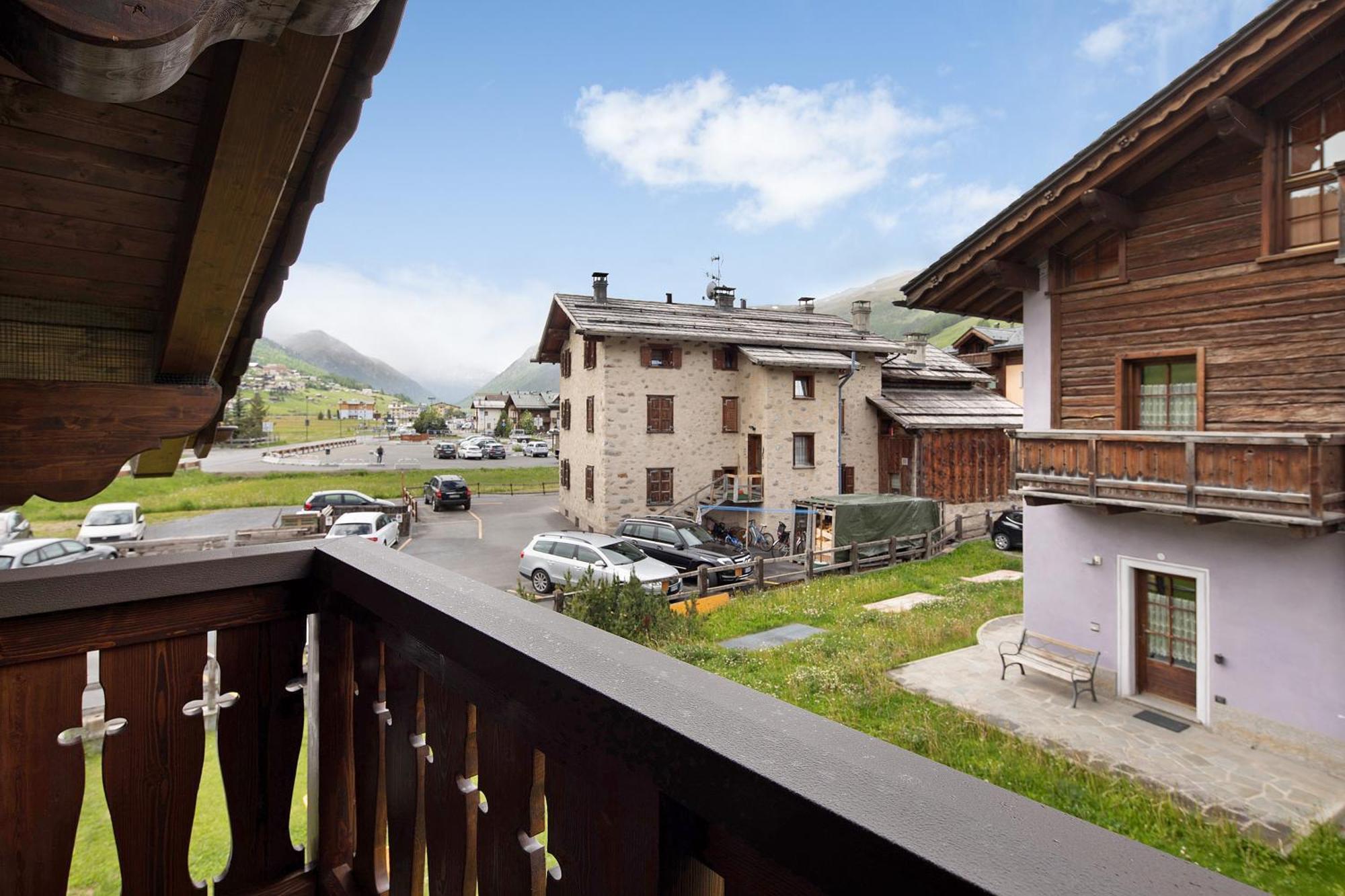 Arcobaleno Arancione Apartment *